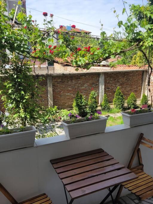 Plovdiv Top Center 2 Bdrm Apartment, 5Min From Central Square & Garden, Free Parking Екстер'єр фото